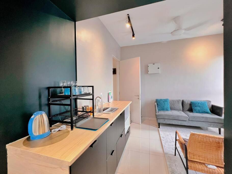 7 Pax Family Connecting Room D'Sara, Direct Link Mrt Kampung Selamat, Near Sungai Buloh & Thomson Hospital Shah Alam Exterior foto