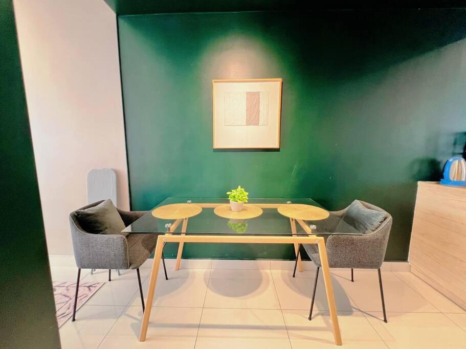 7 Pax Family Connecting Room D'Sara, Direct Link Mrt Kampung Selamat, Near Sungai Buloh & Thomson Hospital Shah Alam Exterior foto